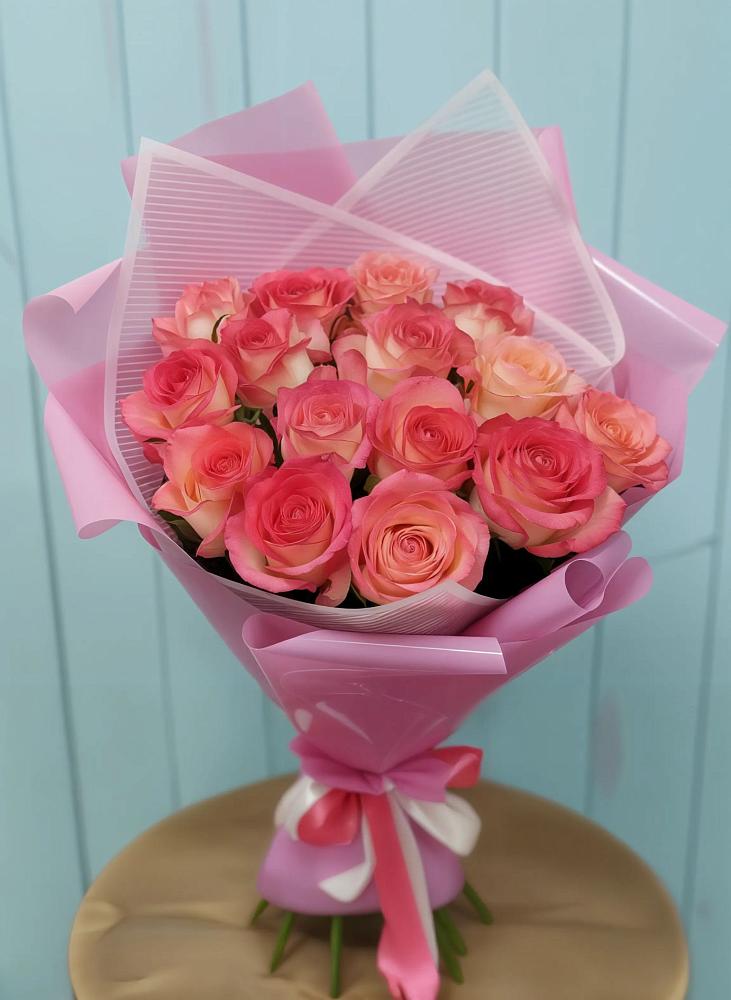 Букет 15 Розовых роз Равель в Городище Волгоградской области