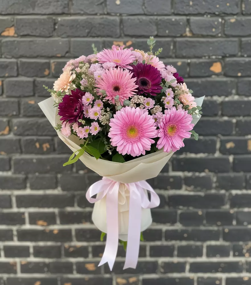 Букет цветов из: Герберы и Хризантемы в Городище Волгоградской области