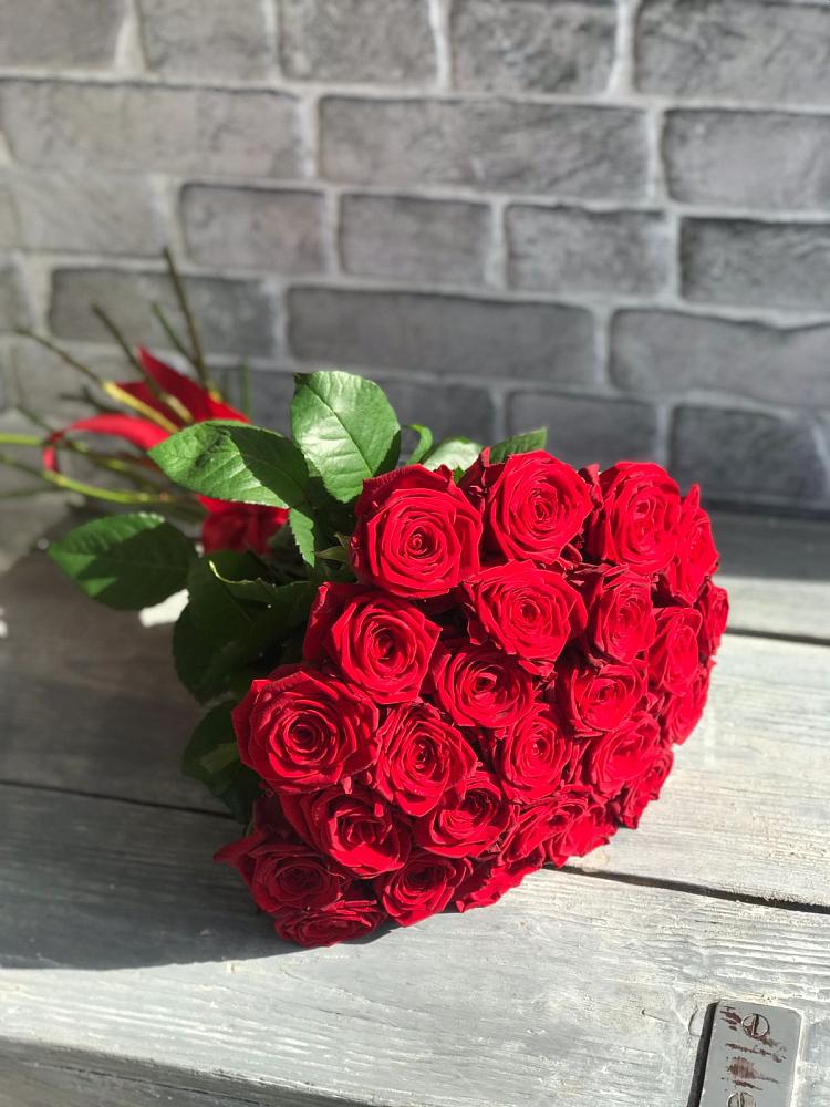 Букет Красные розы Фридом в Городище Волгоградской области
