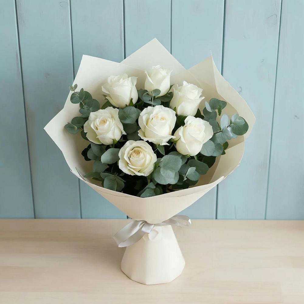 Букет Белые розы в Эвкалипте в Городище Волгоградской области