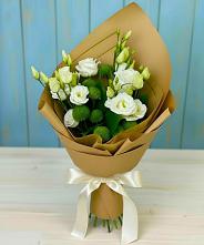 Букет цветов из:  Хризантемы и Лизиантусы в Городище Волгоградской области