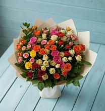 Букет Микс из разноцветных кустовых роз в Городище Волгоградской области