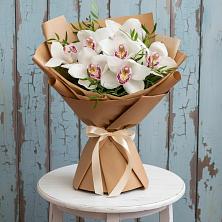 Букет цветов из:  Орхидеи и Розы в Городище Волгоградской области